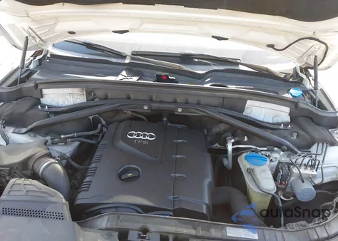 2015 Audi Q5 2.0T Premium z USA, uszkodzony, nr VIN WA1LFAFP0FA145946